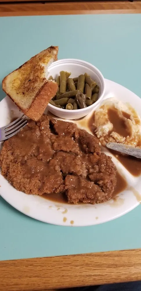 Peppered Chuckwagon Steak with Gravy
